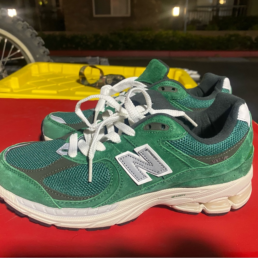 New balance - Picture 3 of 4